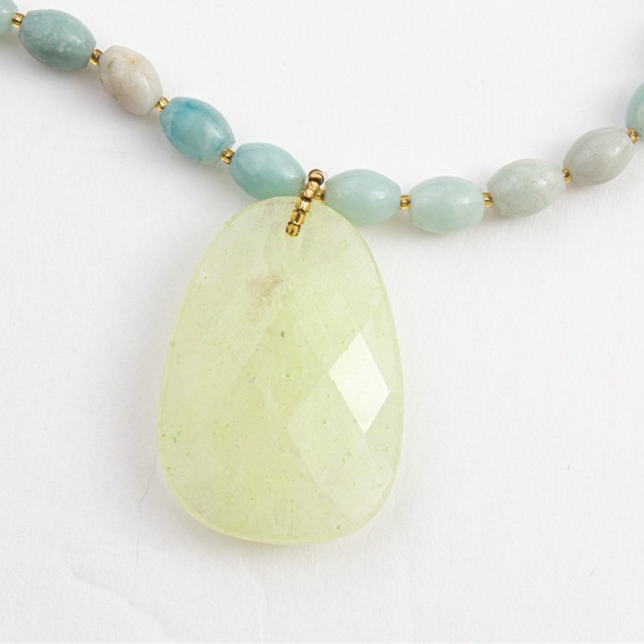 Seafoam jade green color beaded necklace large faceted stone pendant by George - Picture 4 of 13